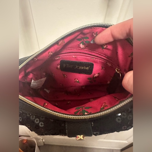 Betsy Johnson sequined bow purse - Picture 7 of 7